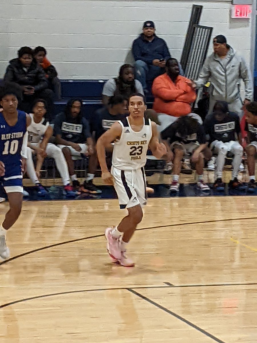 For Cristo Rey 6'4" '25 Devin Booker #4 had 29pts 4 treys 5reb 2blks and 6'2" '24 Amari Dow #23 added 23pts 8reb 3asts 3stls in the win