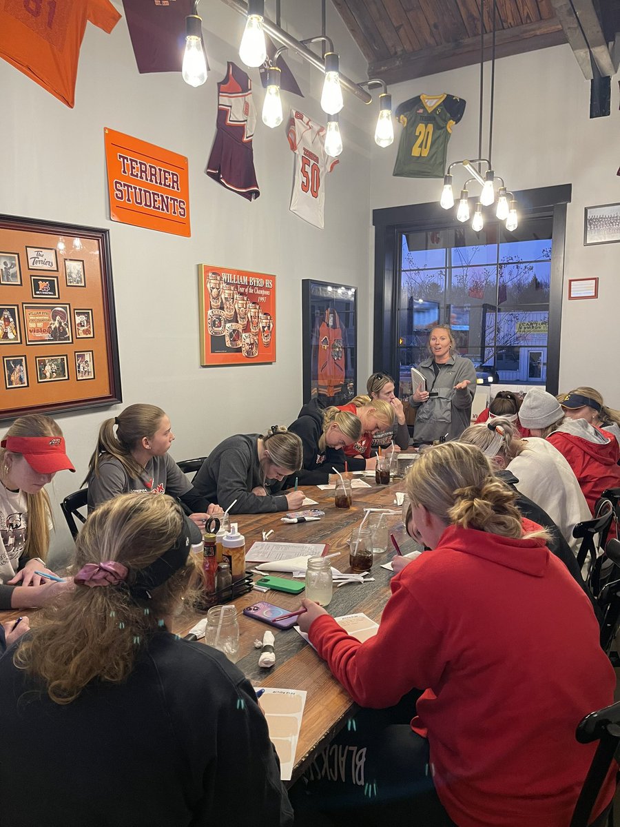 What an amazing last practice before school ball!  Then an incredible talk by @k_braaam about goals🖤❤️Had a HUGE commitment announcement and an amazing meal at Poke E Joes in Vinton!  Future is 🔥🔥 for the Phoenix! 🖤❤️
