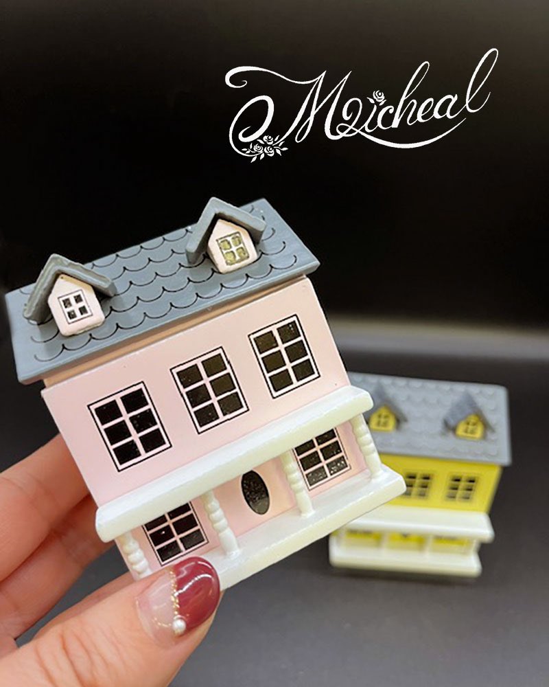 dollshouse_jp's tweet photo. 新製品✨1/144スケールドールハウスの中のドールハウス🏠
他にもイギリス🇬🇧から多数商品が入荷いたしました❣️
小さくてかわいいミニドールハウスはこちら💁♀️
https://t.co/d0SdN89D5M
#ミシール店舗のご案内 ✨
https://t.co/mezpnREjBJ
#ドールハウスギャラリーミシール #ミニチュア #144thscale https://t.co/HsSHc5BH2Q
