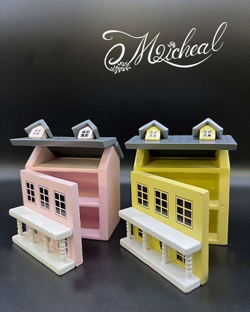 dollshouse_jp's tweet photo. 新製品✨1/144スケールドールハウスの中のドールハウス🏠
他にもイギリス🇬🇧から多数商品が入荷いたしました❣️
小さくてかわいいミニドールハウスはこちら💁♀️
https://t.co/d0SdN89D5M
#ミシール店舗のご案内 ✨
https://t.co/mezpnREjBJ
#ドールハウスギャラリーミシール #ミニチュア #144thscale https://t.co/HsSHc5BH2Q