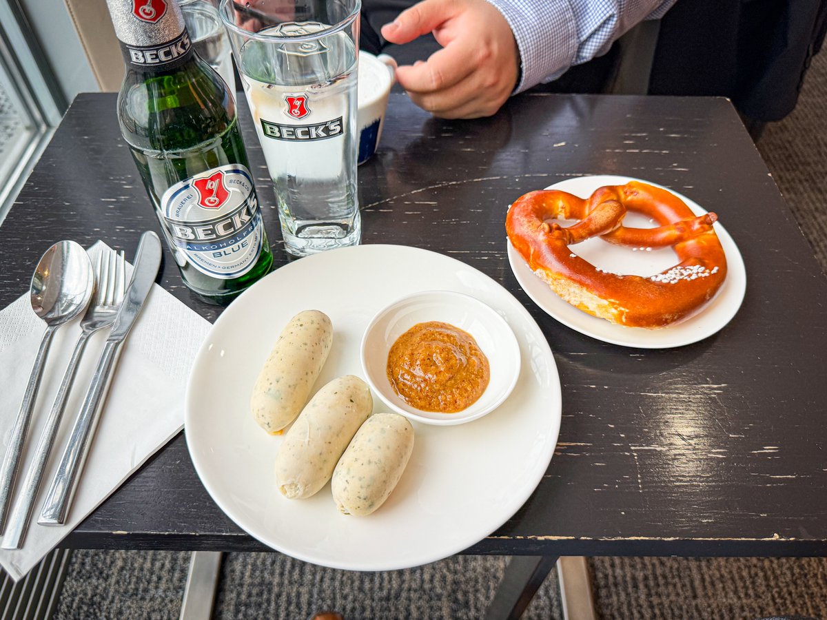 David from Simply Aviation tweet media