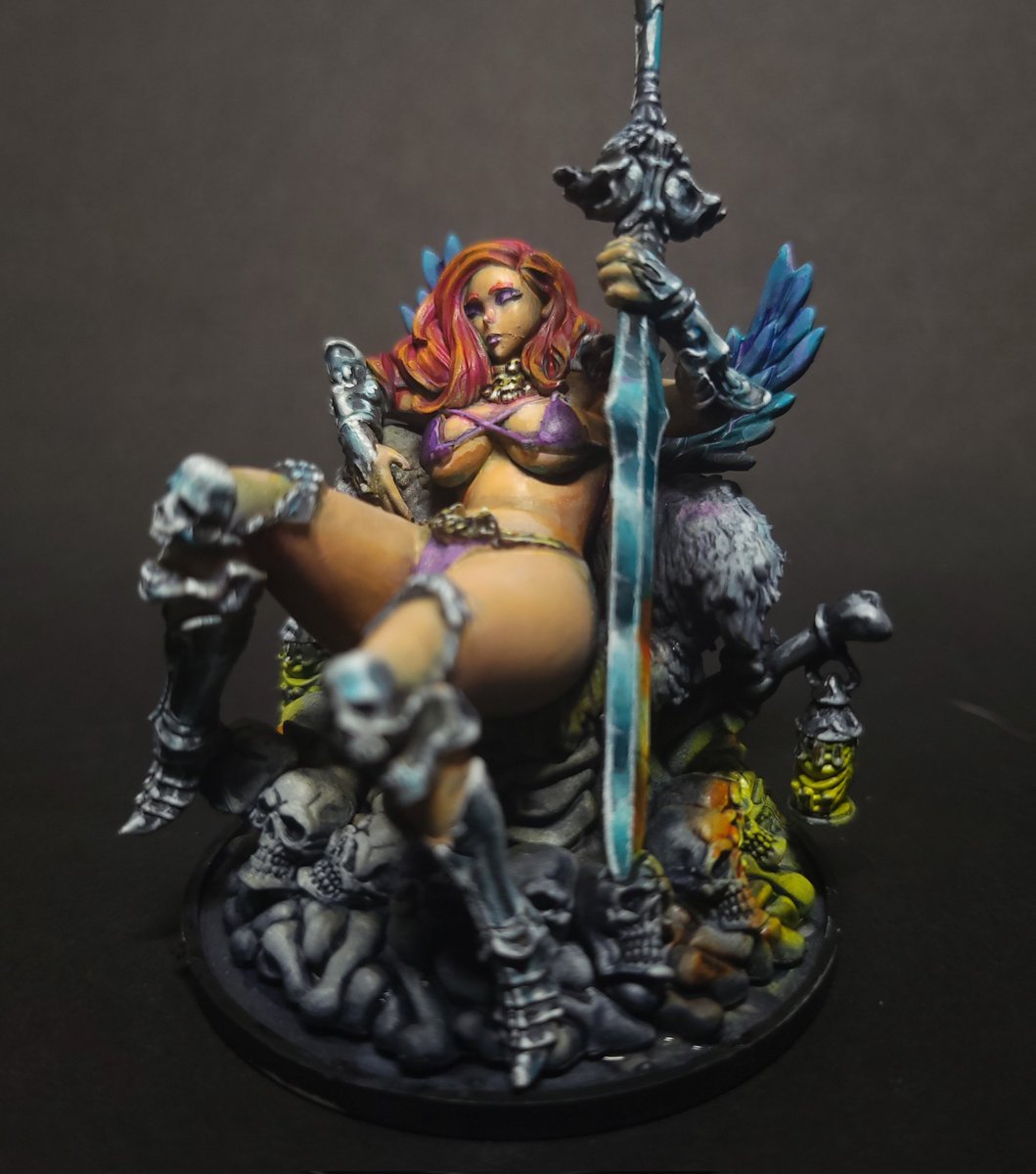 Thollis32's tweet photo. @ProjektMelody Melly has me itching to get my studio ready and paint alongside. https://t.co/2AiIAvRXMY
