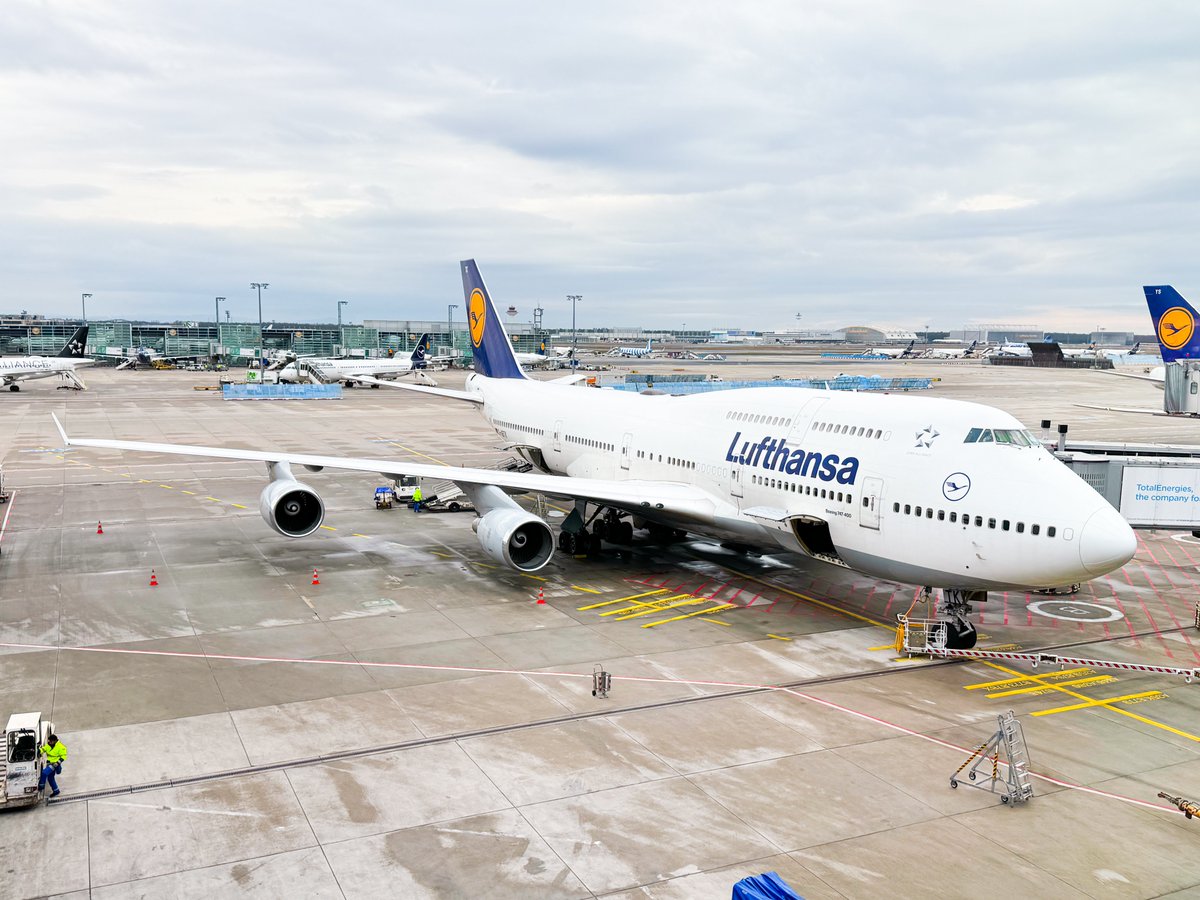 David from Simply Aviation tweet media