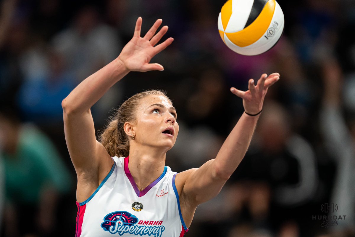 HurrdatSports's tweet photo. No quit.
Omaha takes down Orlando 3-1 to secure their third straight win!
#ProVB | @OmahaSupernovas https://t.co/5SvMeHf0rS