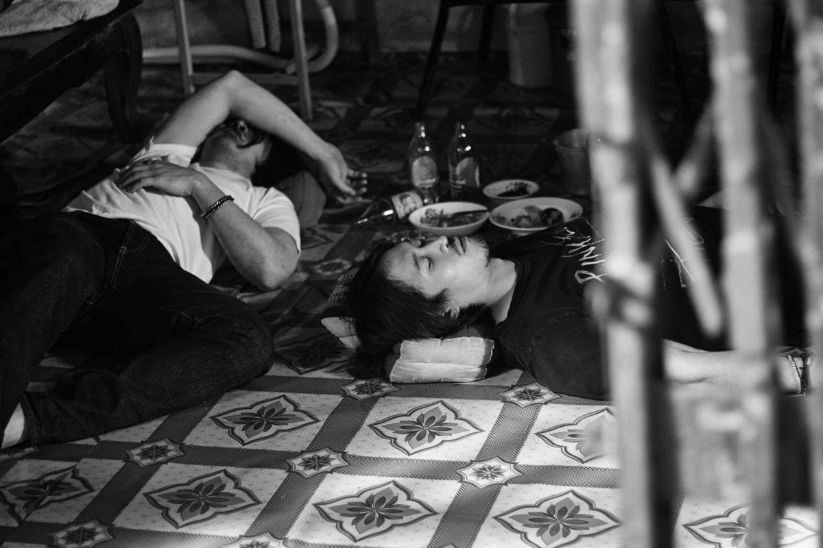 ᅠᅠ 
 ᅠᅠ 
                  สุขใดเล่า
                  เท่า บ้ า น เ จ๊ ᶻ 𝗓 𐰁 
                  . . .
 ᅠᅠ 
 ᅠᅠ