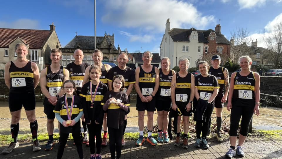 Somer_AC's tweet photo. What a #medalmonday Roxy at Gloucs XC on Sat &amp; being 4th in her group. Club went to @SMaRTTCalne Smasher.  Junior event was cancelled but kids had  🧁🏅and fun with an impromptu 2k run before the seniors braved the 💦 #teamsomer @msn_today @MSNNubNews @swsportsnews @MNRJournal https://t.co/jFWZboKtx6