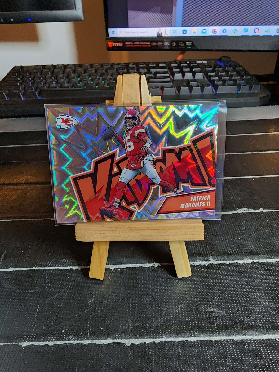 Can we get a KABOOM!!!

Super Bowl champ himself, We just pulled out of a blaster. Lfg! 🏈 #TheHobby