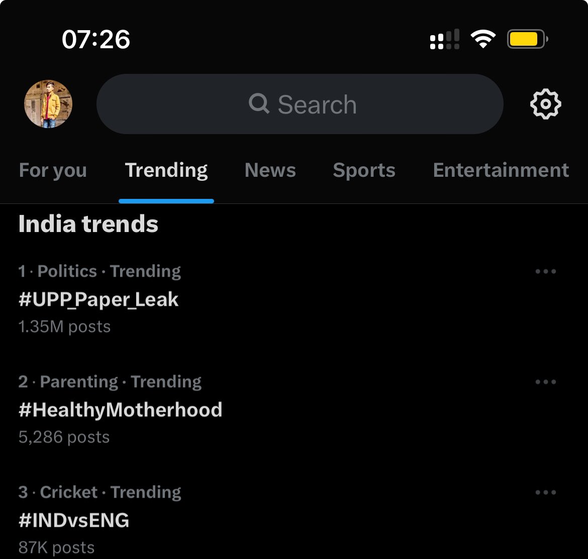 nirajraiadvt's tweet photo. लगे रहो भइयो No.1 पर चल रहे है हम लोग दबा के retweet करो #UP_Police_Reexam 
#up_paper_leak  #UPPOLICE_EXAM 
#UPP_Paper_LeakUPP_Paper_Leak 
#पुलिस_भर्ती 
#uppolicepaperleak https://t.co/fbhymcAemz
