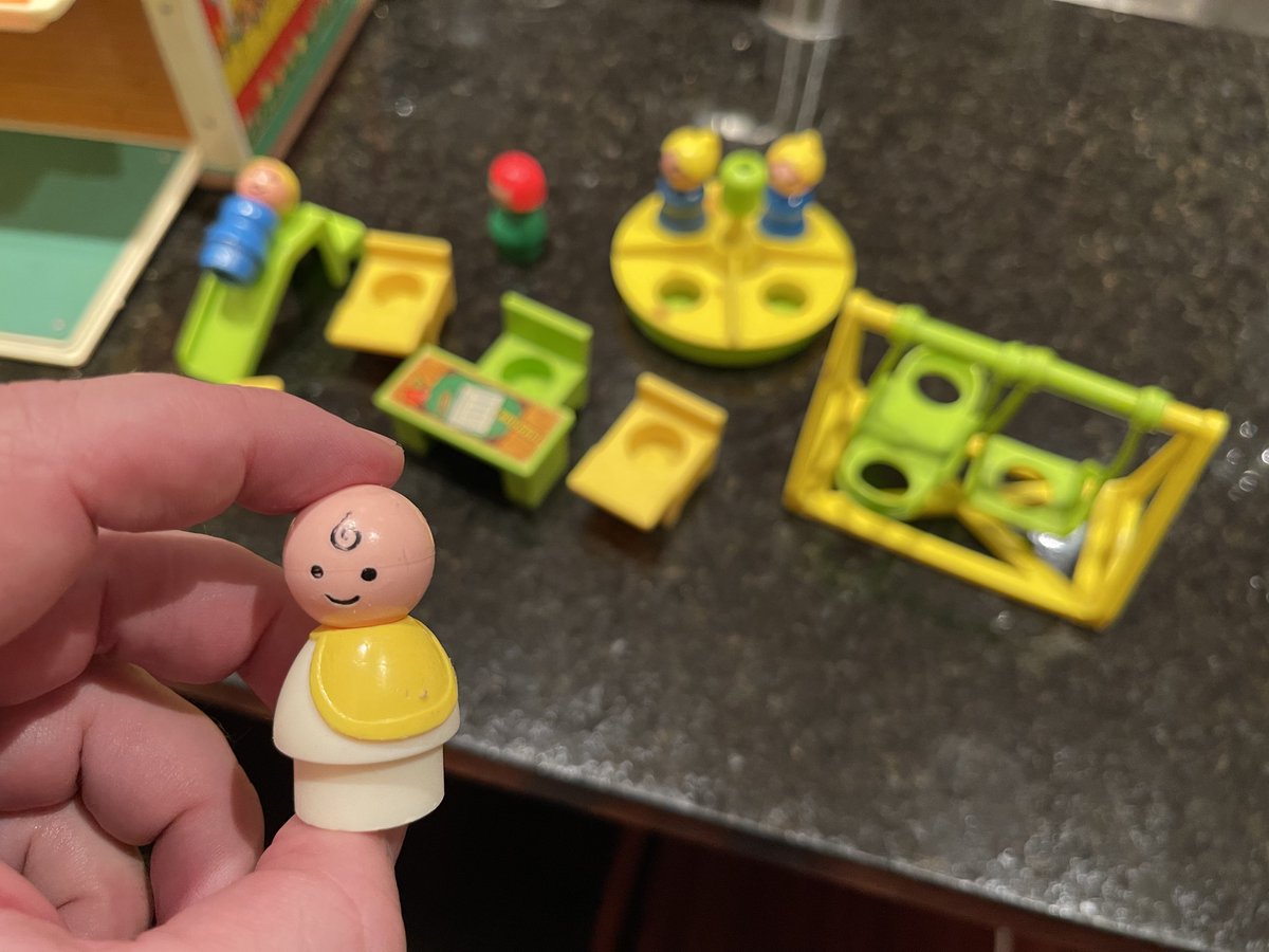 MarksGonePublic's tweet image. Blast from the past just got dropped off. Parents cleaning out storage lockers find the most interesting things. #SchoolHouse 
#FisherPrice
'71 FISHER PRICE TOYS