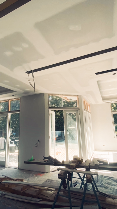 EzConceptGlobal's tweet photo. A home for recessed lighting as formed by FastCap niches. Brilliant installation and project shots from Innovative Interiors.
#FastCap #CustomRebates #CeilingRebates #Niche #ArchitecturalFinishes #CeilingDesign #HomeSolutions #Modern #EZConcept #Studco #CustomMade #HomeHacks https://t.co/n48uIH4vie