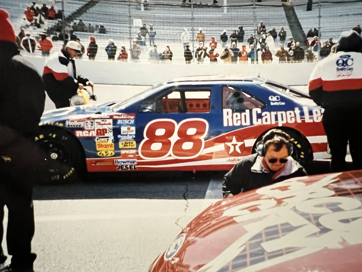 #RobertYatesRacing was a team to be reckoned with in the 80s and 90s💪🏁💯
@Yates_Doug   @HavolineUSA @FordPerformance