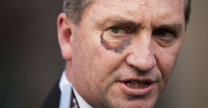 I'd forgotten about this 2016 alcohol fueled brawl in Queensland. He really is a model parliamentarian. 🙄#BarnabyJoyce #auspol #abcnews