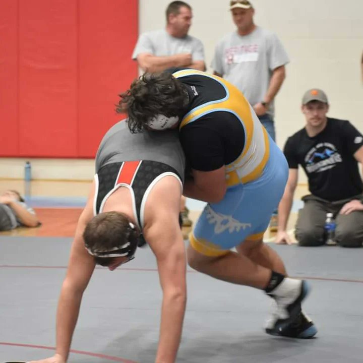 nealon_jacob's tweet photo. Been a Great year and very blessed to continue my wrestling season and my 24-4 Record to the TSSAA State Tournament to make me a 2x State Qualifier and one of the Top 15 Wrestlers in the state😎😎💙💛 @tssaawrestling @NCAADII @NCAADIII @NCAAFootball @NCAAWrestling @NCAA https://t.co/6MSFEazICK