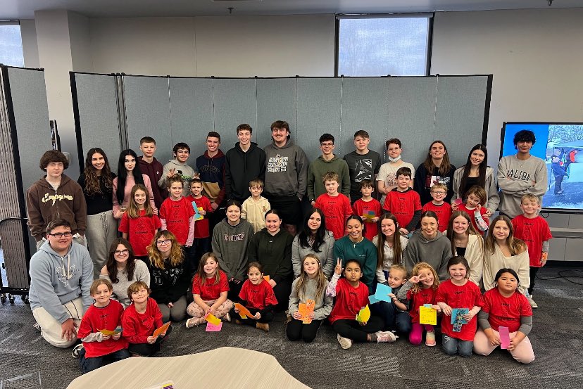 On Wednesday last week, I got the amazing opportunity to read to some 1st graders from Rockton Grade School. Always trying to do my part in the community. <a href="/Hono_Football/">Hononegah Football</a> <a href="/Hononegah/">Hononegah</a>