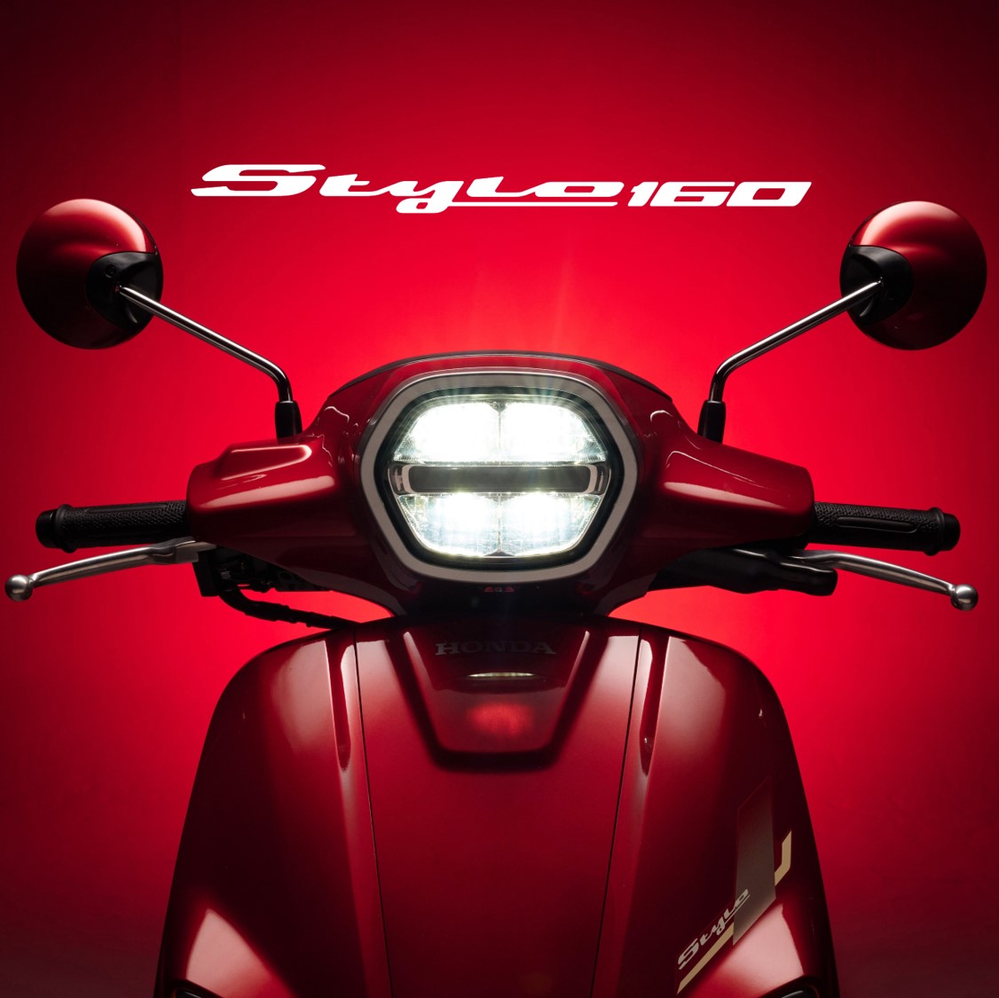 Akhirnya terjawab sudah rumor yang beredar. MinHo kenalin Honda Stylo 160 CC. 🥳

Cocok buat Brosis yang cari motor matic dengan desain modern classic. Udah gitu enak tarikannya alias bertenaga powernya 😎

#Stylo160