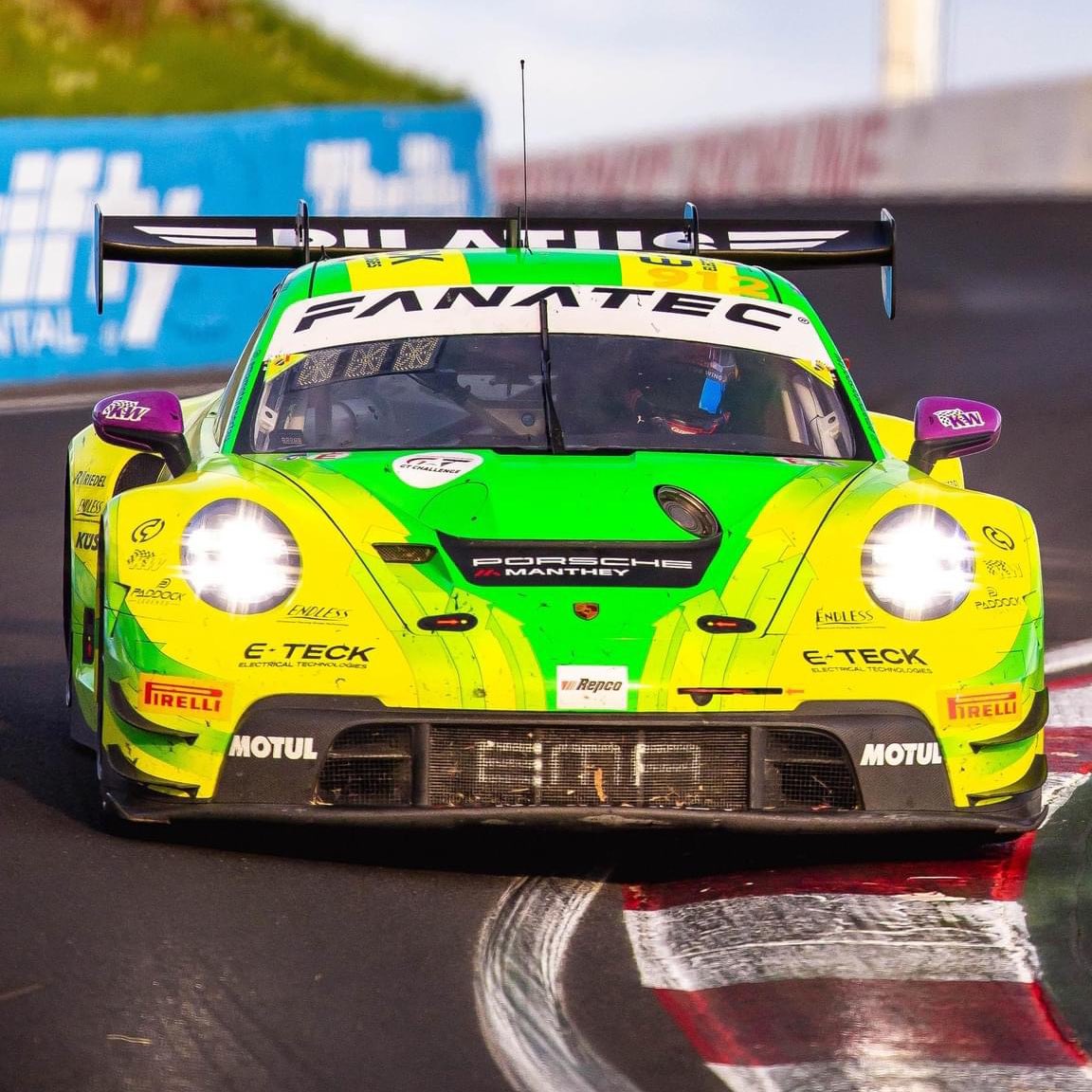 𝑴𝒐𝒏𝒅𝒂𝒚 𝑴𝒐𝒕𝒊𝒗𝒂𝒕𝒊𝒐𝒏 🤩

(📸 SRO). #IGTC #B12Hr 🦘
#Porsche #911GT3R #EnduranceRacing #Motorsport #Picoftheday #MondayMotivation