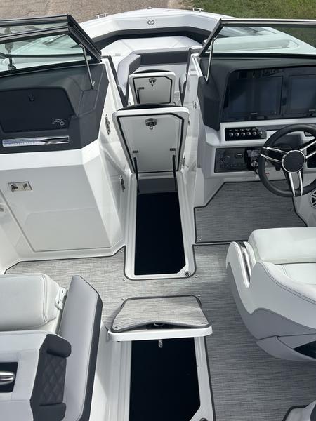 RinkersBW's tweet photo. 2024 Cobalt Boats R6 [ In Stock ]
Get a Quote Now!

https://t.co/3htFm1hz36 https://t.co/7Q4TuVhKsz