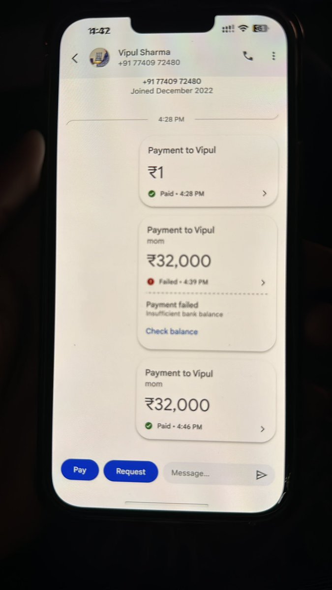 shethanand91's tweet photo. @MahaCyber1 a guy posing as a seller of sarees is scamming people by collecting ₹ on gpay and then disappearing. His number is 7740972480. Please check and nab this guy to recover 32,000 rs lost on gpay. Complaint registered with cyber cell - 21902240013124 https://t.co/evTJl3GTVs