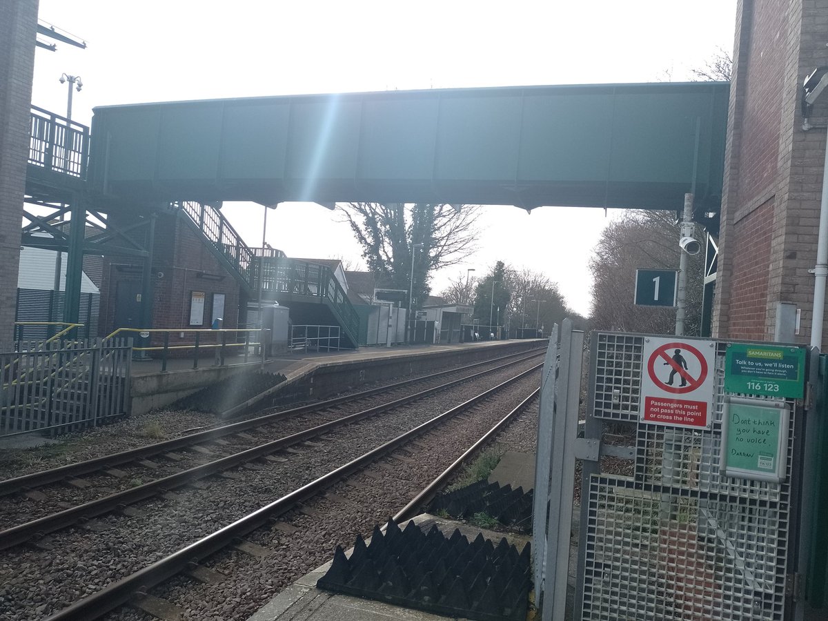 HBtrainfan375's tweet photo. Station 61/106:
Ham Street ✅

A fairly decent and great station to visit with loads of green branding! For a Station like this it has Great Facilities including even step free access for both platforms via station lifts. Very impressed! https://t.co/mXMCUKf0sY