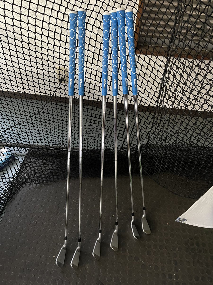 BMWX_3's tweet image. グリップ交換完了
グリップ抜いたらシャフト番手ずらししてた模様
#IOMIC #ゴルフ