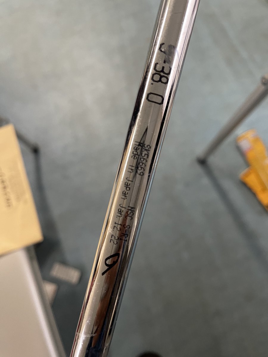 BMWX_3's tweet image. グリップ交換完了
グリップ抜いたらシャフト番手ずらししてた模様
#IOMIC #ゴルフ