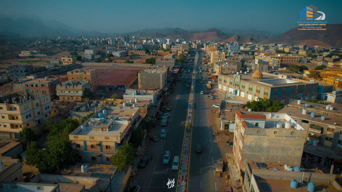 صباح الخير من مدينة الحبيلين كبرى مدن مديريات #ردفان الأربع . مدينة النضال والصمود والتحدي.. المدينة التي خططت فيها لأحلامي وخطوات منها الخطوات الأولى.
كم مسيرات احتضنتها هذه الشوارع، وكم مواجهات شهدتها أزقتها، وكم جرحى وشهداء تساقطوا على أرصفتها، وكم مباني دمرت لكسر صمودها.