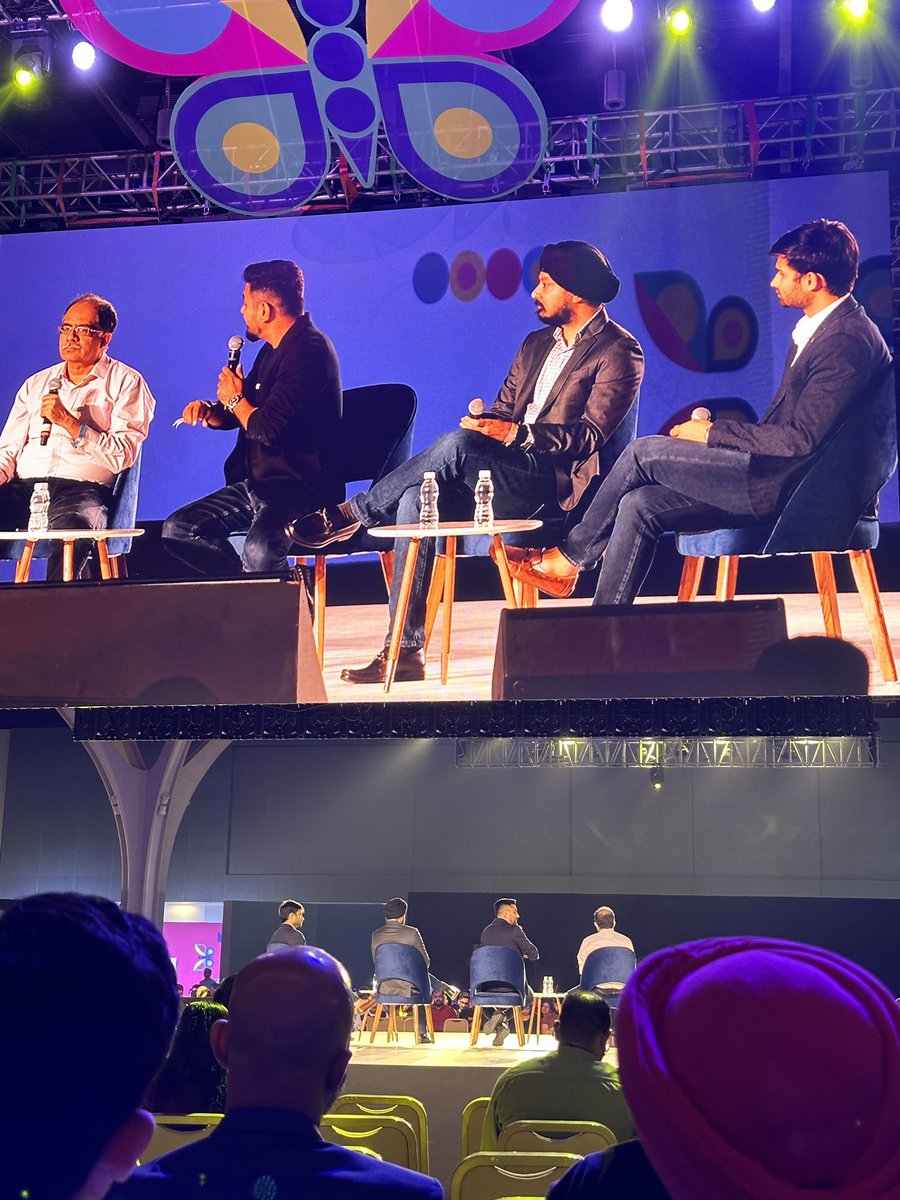 rajpadhiyar_'s tweet image. What a FIRING start of Day - 2 @mumbai_tech_ 🔥

#MaximumCityMaximumTech #MumbaiTechWeek #MTW2024 #techinmumbai #techeventmumbai