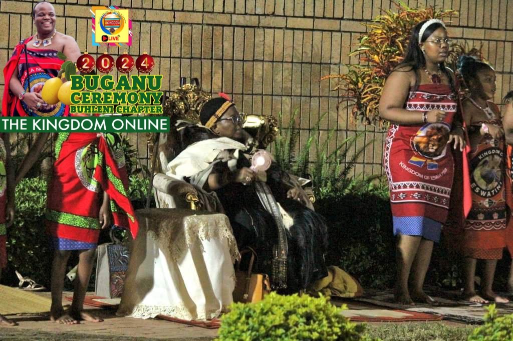 TheKingdom22's tweet photo. π₯πΈπΏπ« DAY 3 BUGANU CEREMONY: LUTSANGO BID FAREWELL TO THEIR MAJESTIES;
In a heartfelt ceremony held at the Buhleni Royal Residence yesterday, the Lutsango regiment bid farewell to Their Majesties, marking the end of the first session of Buganu ceremony.
#Buganu2024
#Eswatini https://t.co/K79eO4FDlu