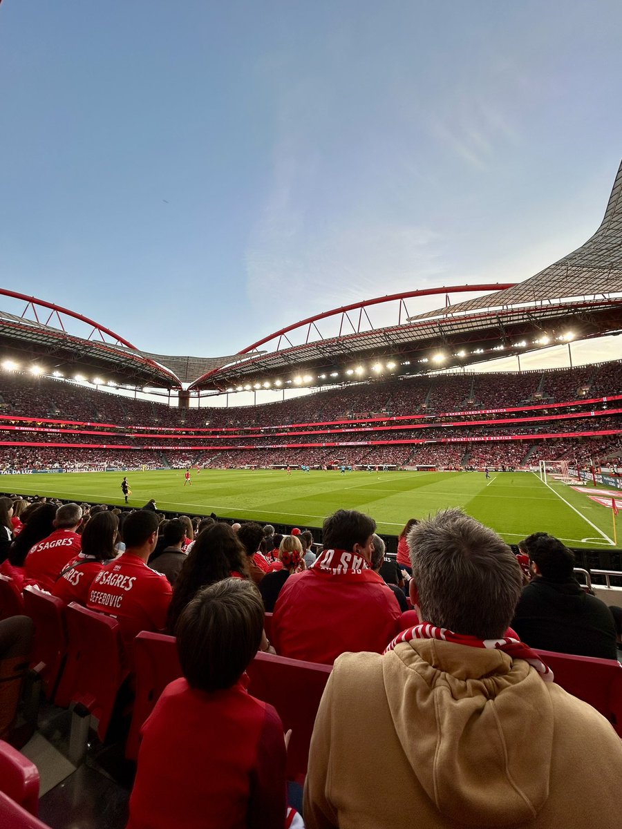 𝐨 𝐢𝐧𝐟𝐞𝐫𝐧𝐨 𝐝𝐚 𝐋𝐮𝐳 tweet media