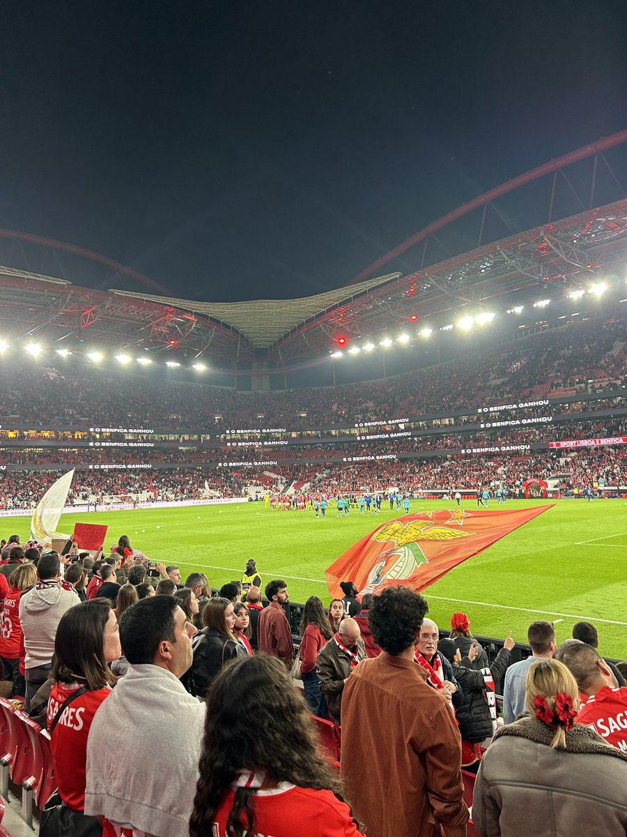 𝐨 𝐢𝐧𝐟𝐞𝐫𝐧𝐨 𝐝𝐚 𝐋𝐮𝐳 tweet media