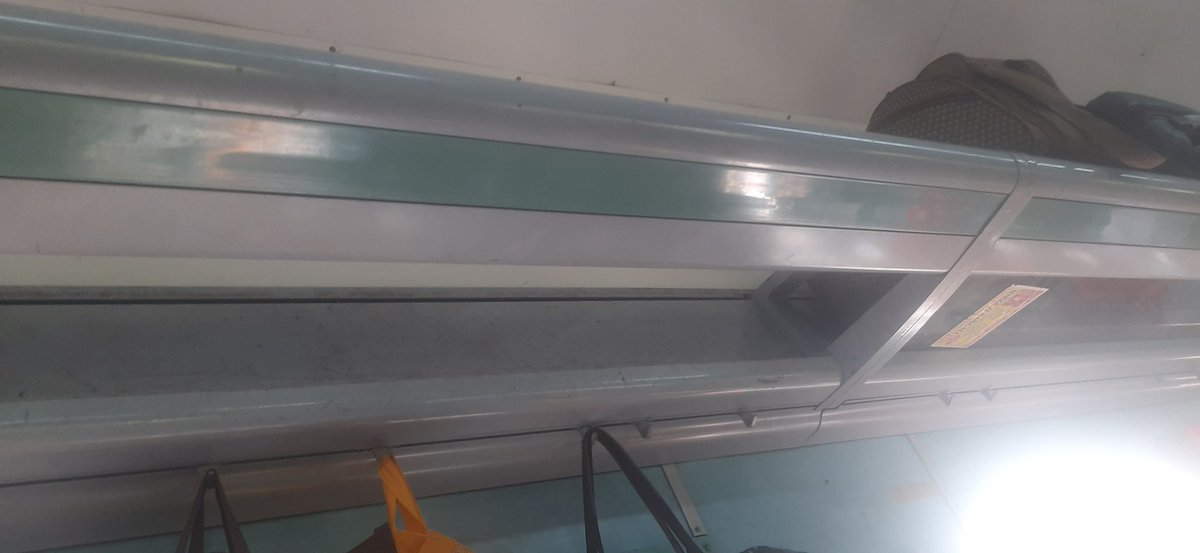 Sumanta Laha (@sumantalaha4) on Twitter photo Train 18627 Hwh- Ranchi Intercity D2. The luggage rack is broken (glass). Please look into the matter. @drmkgp <a href="/RailwaySeva/">RailwaySeva</a> Train 18627 Hwh- Ranchi Intercity D2. The luggage rack is broken (glass). Please look into the matter. @drmkgp <a href="/RailwaySeva/">RailwaySeva</a>