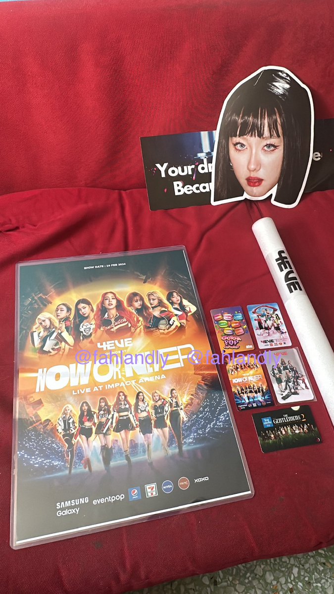 fahlandly's tweet photo. เดี๋ยวจะมาส่งต่อของทั้งหมดค่ะ ใครสนใจรี+เฟบไว้เลยค่ะ มาลงพน.เย็นๆ หรือถ้าใครอยากเสนอราคาลองทักมาได้ค่ะ 🪭🪭🪭🤍ขอให้สิทธิ์คนเหมาทั้งกองก่อนนะคะ #ตลาดนัด4eve #4eveNowOrNeverConcert #4evethe1stconcert #thegentlemenlive2 #gotchapopconcert https://t.co/t3itm3TGhJ