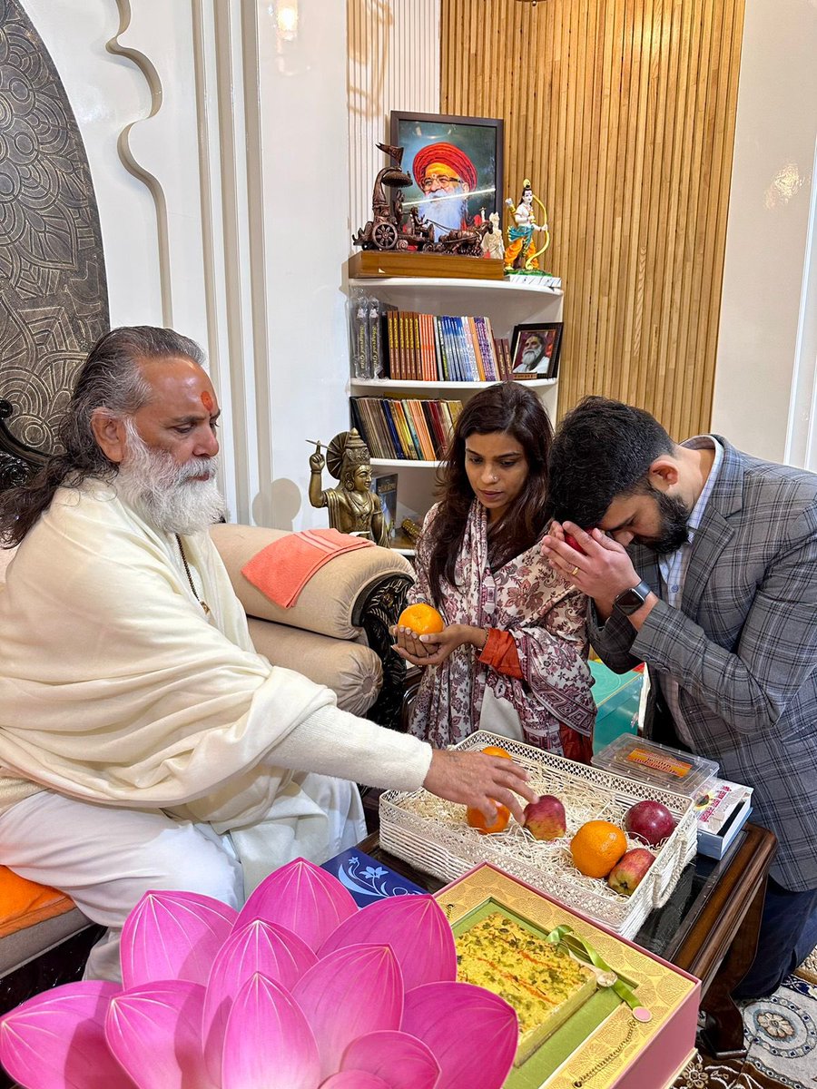 Had the opportunity of meeting Swami Gyananandji <a href="/GitaManishi/">Swami Giananand</a> in his ashram and receiving his blessings during my visit to the pious land of Geeta - “Kurukshetra” <a href="/GitaManishi/">Swami Giananand</a> <a href="/Shashanka_IAS/">Shashanka Ala IAS</a>