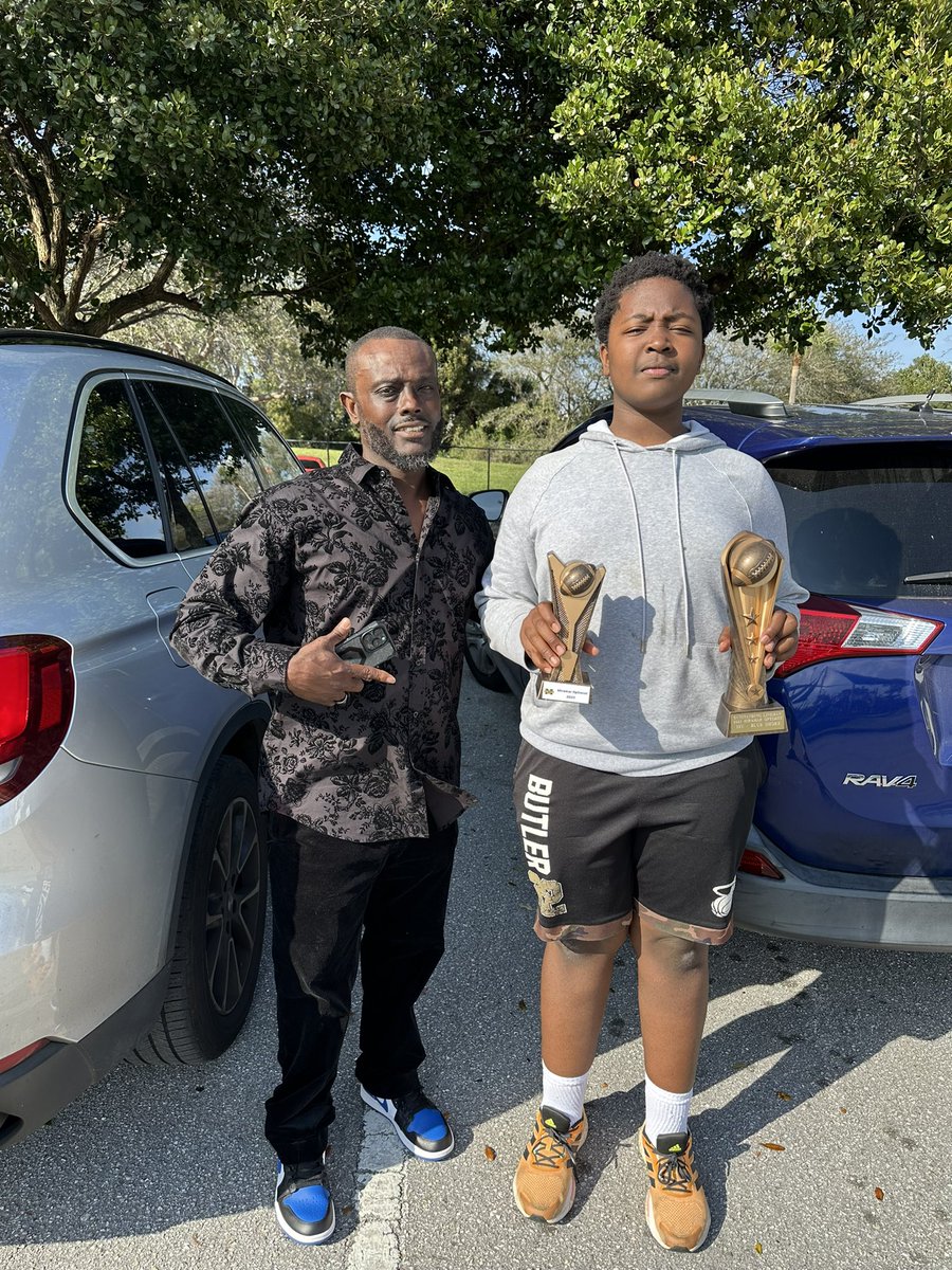 Congrats! Most Outstanding Lineman🏆