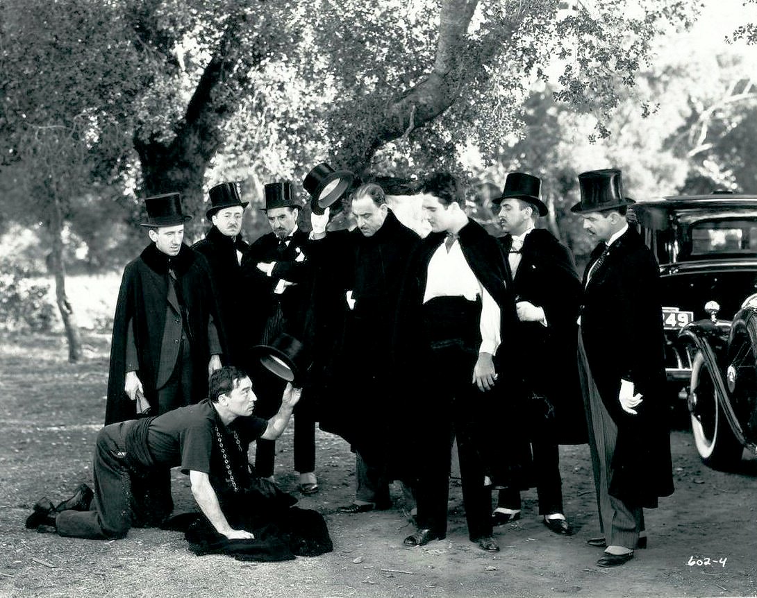Buster Keaton, Gilbert Roland, and Jimmy Durante
The Passionate Plumber - 1932

#busterkeaton #jimmydurante #gilbertroland #damfino #oldhollywood