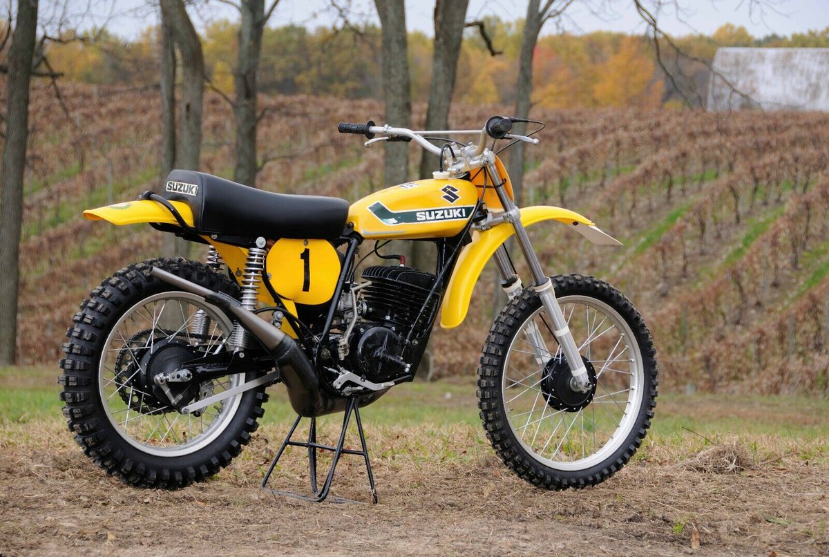 VintageMotorcycles tweet media