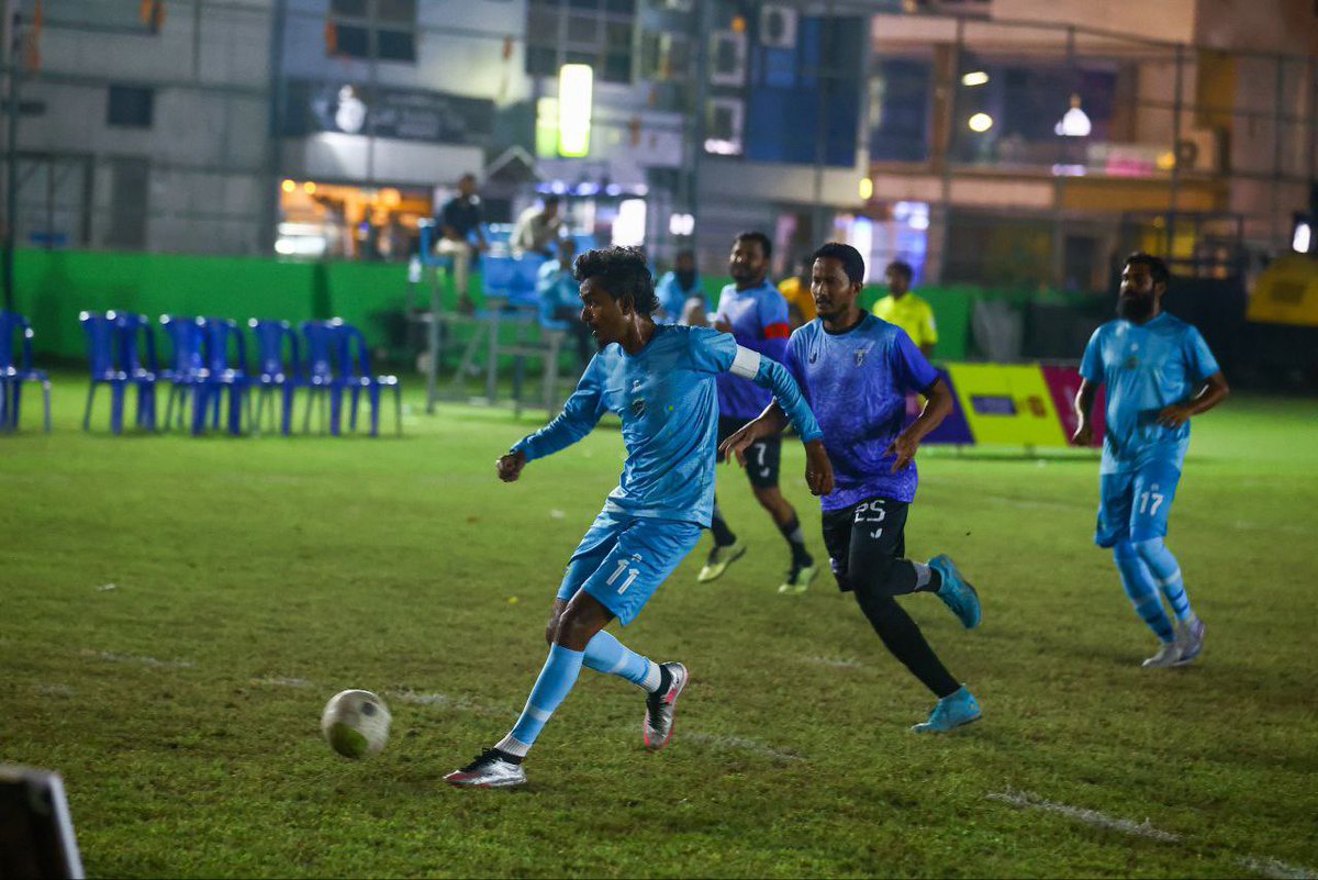 BandaaraClubAGO's tweet photo. @PGO_MV @MVCivilCourt @ClubJSCmv @MV_Emptribunal @MIRAmaldives @FamilyCourtMv @ClubCrCMaldives Team Alif Dhaal vs Police Lawyers #bandaaracup2024 #mensdivision https://t.co/BEw3dwN0Q9