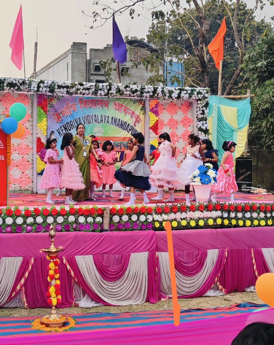 KVAnandpur's tweet photo. #Annual_function
#KVS
Kendriya Vidyalaya Anandapur celebrated its first Annual Function on 17-02-2024. It was a fantastic celebration of talent & creativity. A huge shoutout to all students for their incredible performances!
@EduMinOfIndia
@KVS_HQ
@KVSROBBSR https://t.co/ujCcTKJXYC