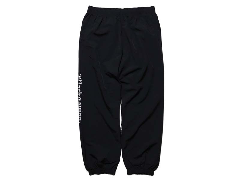 manana_kkkane's tweet image. #BLACKGANION より、#CASPER デザインの #マスターピース の アノラックパーカー、トレーニングパンツ、バケットハットの予約販売がスタート！ BLACK GANION バンド マ－チでは初のセットアップ可能アイテム、バケットハットとなります。