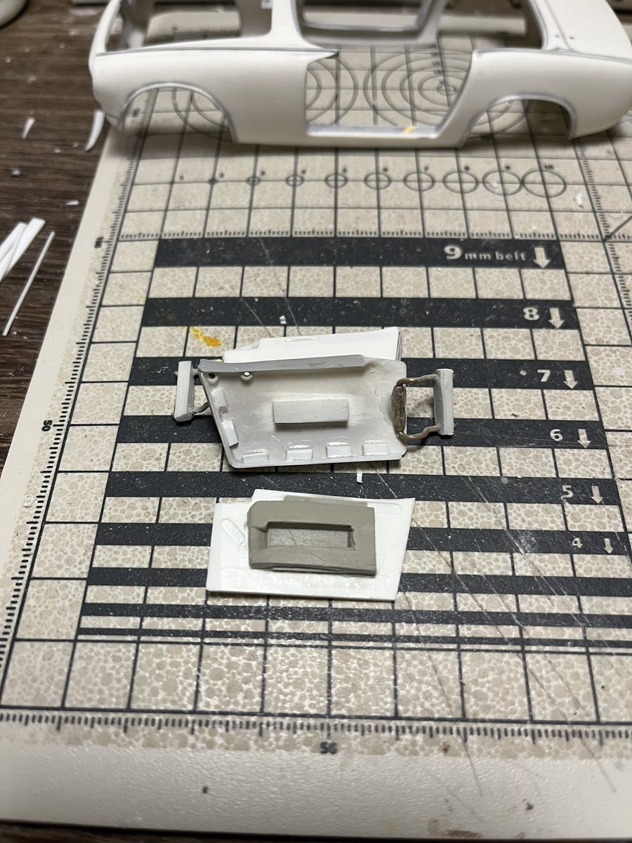 plum_model's tweet image. ドアの加工完了！
初挑戦にしては、なかなかに上手くいったかな？