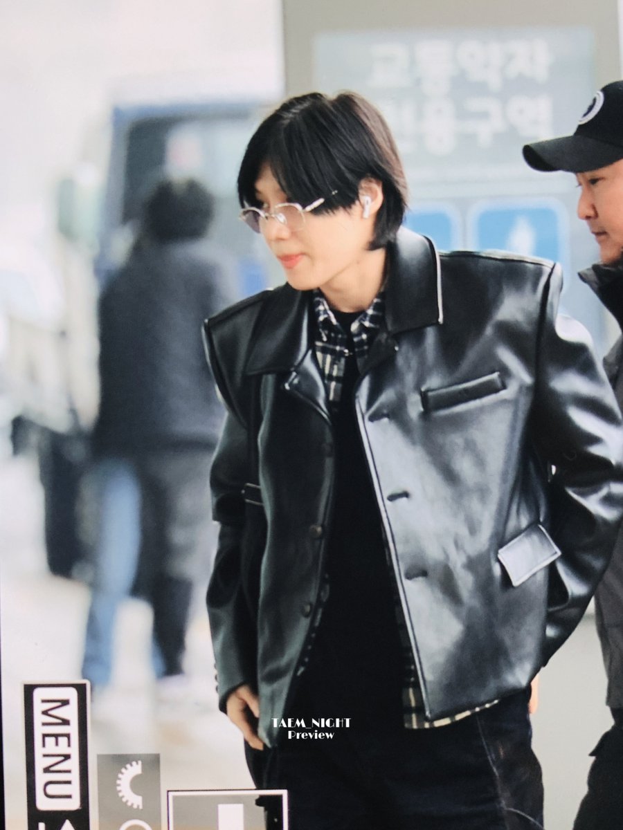 taem_night's tweet photo. 240219 김포공항 출국 프리뷰

#태민 #TAEMIN #テミン https://t.co/mXVaZpmeDV