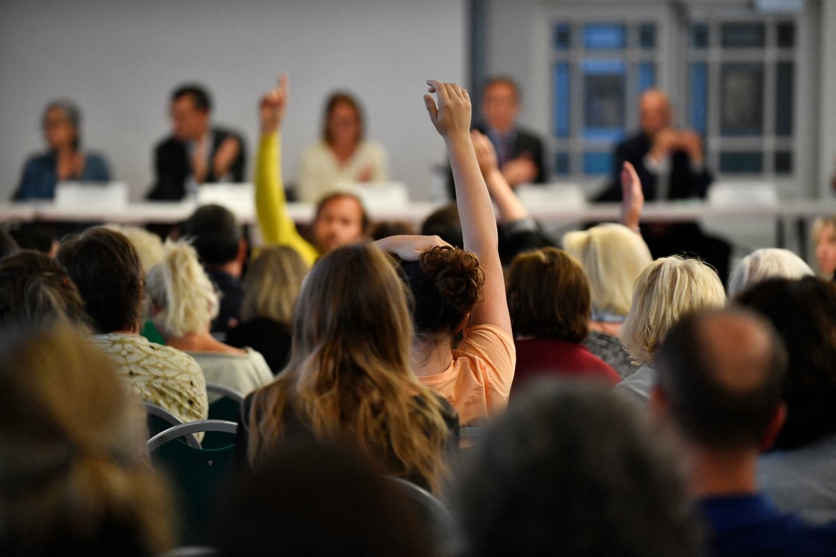 Lancée en 2020 par le gouvernement, il n’a fallu que quelques jours pour que la Commission indépendante sur l’inceste et les violences sexuelles faites aux enfants (Ciivise) vole en éclats

Récit d’un crash qui laisse les victimes sans voix ➡️ l.leparisien.fr/3ZGe