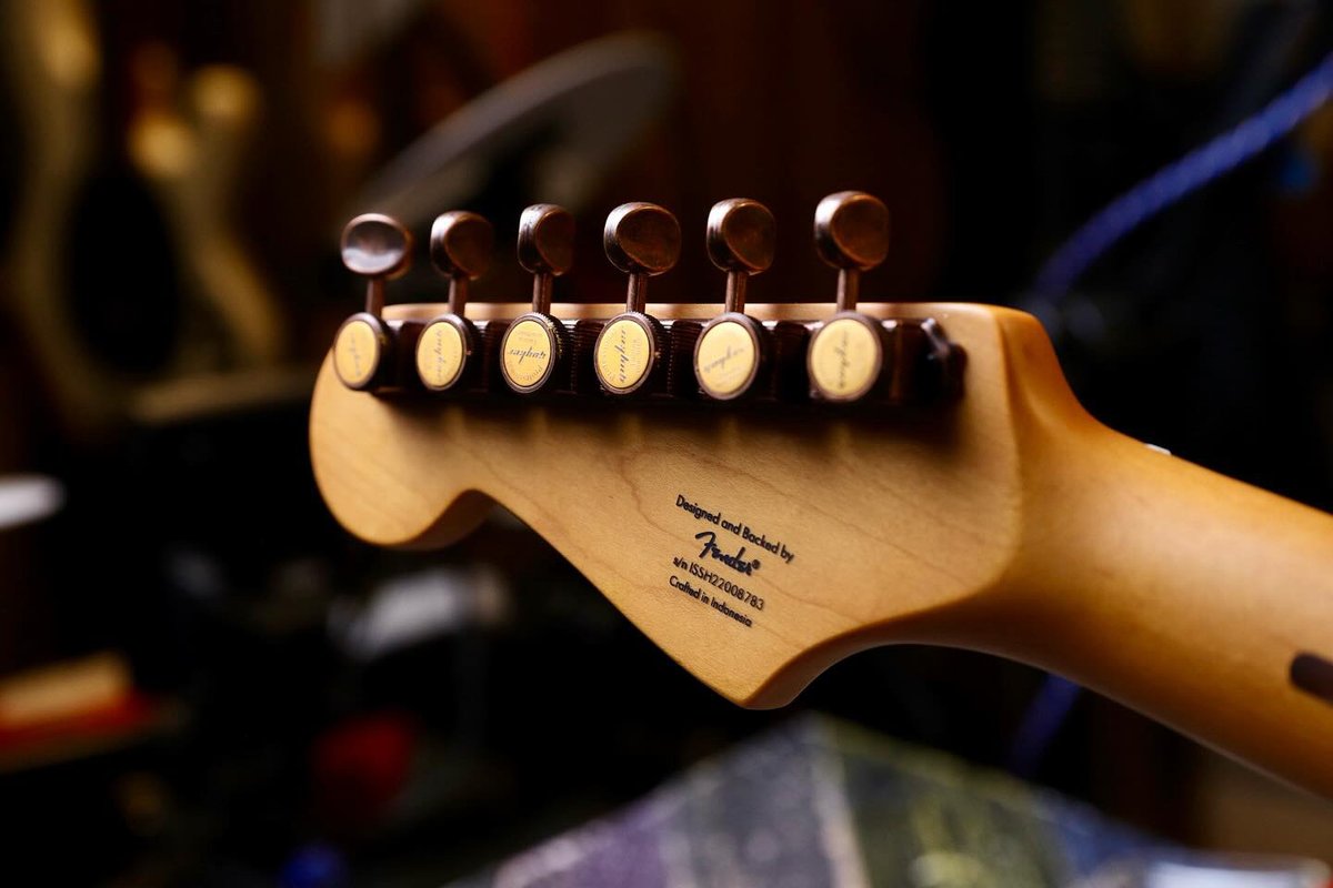 guykeroffi5384's tweet photo. Get ready for some stunning images! A massive shoutout to our extraordinary ambassador for featuring our bronze GK-55SP tuners in his latest post! 😍
Cheers to the wonderful journey together! 🙌
Let's keep the music playing and the craftsmanship thriving! 🎶 https://t.co/WgsFbmzOWh
