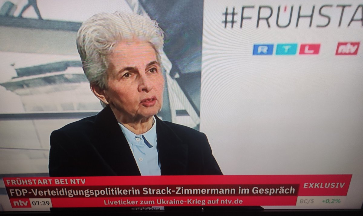 sepaho's tweet image. Danke für das Interview eben bei @ntvde #Frühstart

Es macht Mut, Sie, Frau @MAStrackZi
kümmern sich. Vielen Dank dafür.
#SlavaUkraïni 🇺🇦