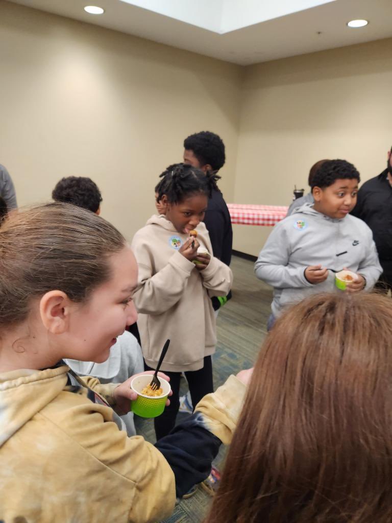 Broward Elementary (@browardelem) on Twitter photo Thank you to <a href="/HCPSNutrition/">Student Nutrition Services</a> for inviting our scholars to the School Lunch Experience‼️ They are still talking about all the delicious foods🔥<a href="/TransformHCPS/">HCPS Transformation Network</a> <a href="/Community_Sch/">Community Schools in Hillsborough Schools</a> <a href="/Mrsjp7/">MrsJP</a> <a href="/HillsboroughSch/">Hillsborough Schools</a> Thank you to <a href="/HCPSNutrition/">Student Nutrition Services</a> for inviting our scholars to the School Lunch Experience‼️ They are still talking about all the delicious foods🔥<a href="/TransformHCPS/">HCPS Transformation Network</a> <a href="/Community_Sch/">Community Schools in Hillsborough Schools</a> <a href="/Mrsjp7/">MrsJP</a> <a href="/HillsboroughSch/">Hillsborough Schools</a>