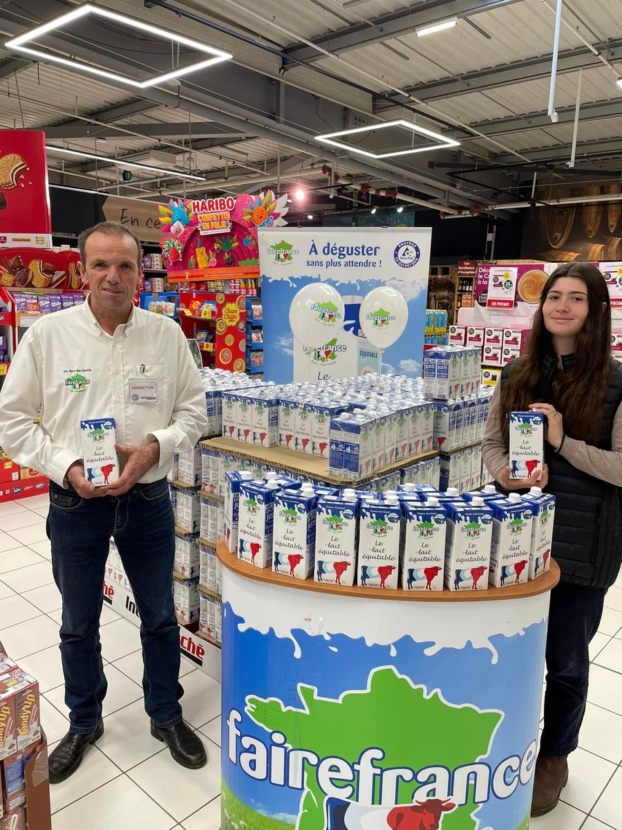 Fairefrance's tweet photo. Après Belleville/Meuse, c'est à l'Intermarché Serres-Castet que vous trouverez nos produits !! Des partenariats gagnants-gagnants avec la GMS et les éleveurs, la solution pour ces derniers et pour offrir aux consos des produits de qualité ! #LeLaitEquitable #FaireFrance 🥰🤩👏🤝 https://t.co/5vFF1twNtt