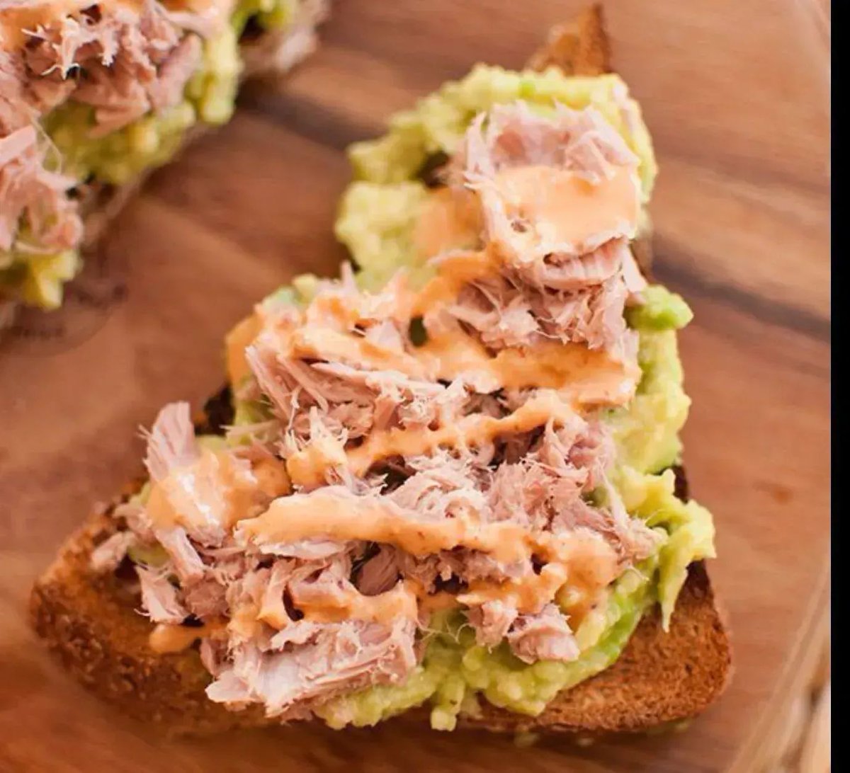 Try making this tuna-avocado toast for lunch during the week! 

It’s really TASTY + comes together quickly buff.ly/45fRL8w
#ad #quickrecipe