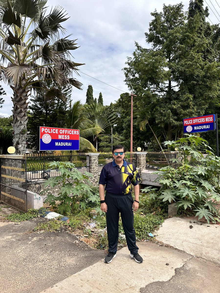 varunkapoor170's tweet photo. The stylish Police Officers Mess where we spent one pleasant night and had a wonderful experience! Thanks Tamil Nadu Police.
@ Madurai, Tamil Nadu
#MyTravels
#MyIndia
#MyPolice
#TerifficTamilNadu
#MajesticMadurai
#varunkapoorips https://t.co/1Z7Fe8lfG4