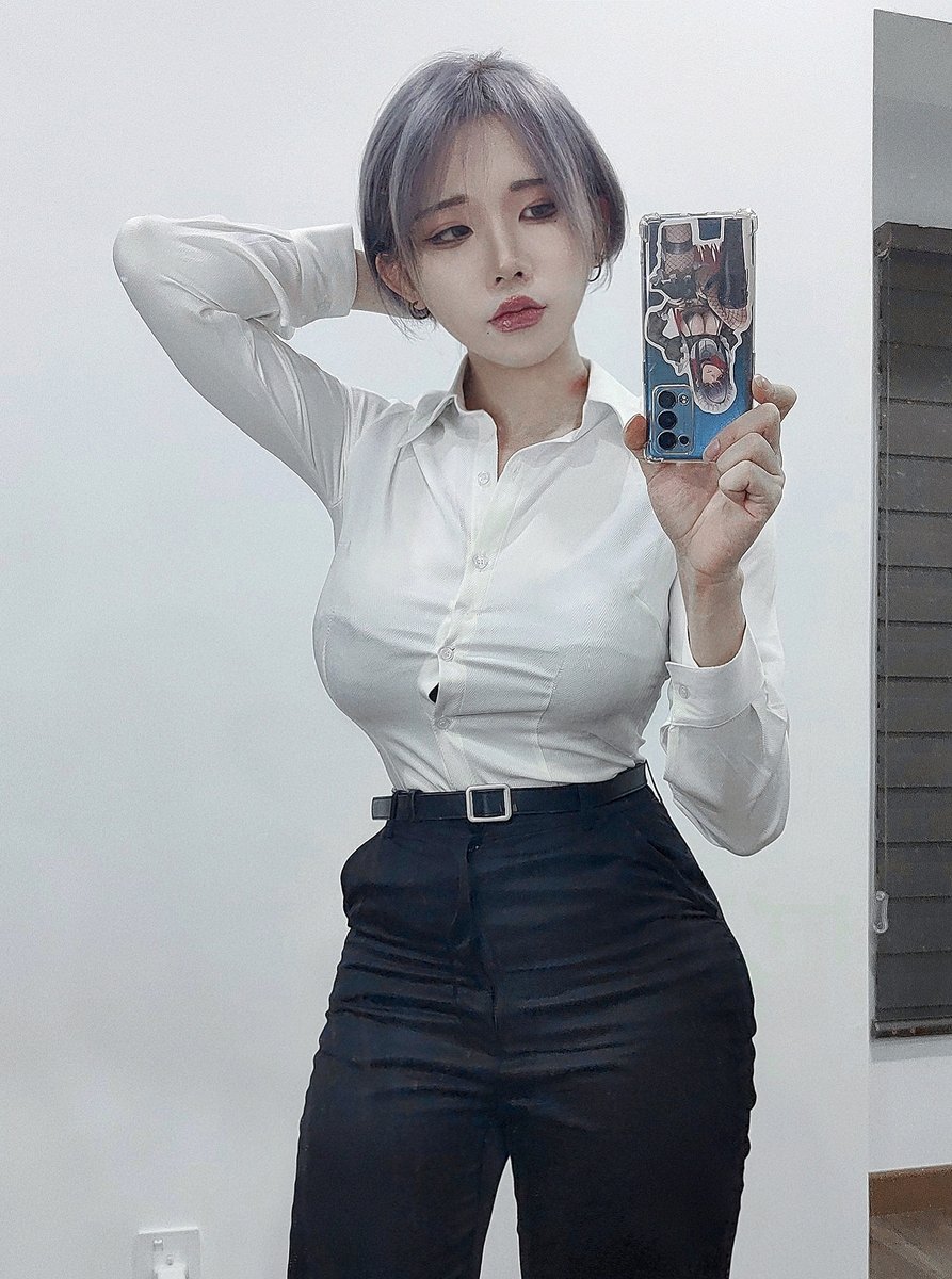 monday blueeeeeeeee https://t.co/RdkViYLdLr