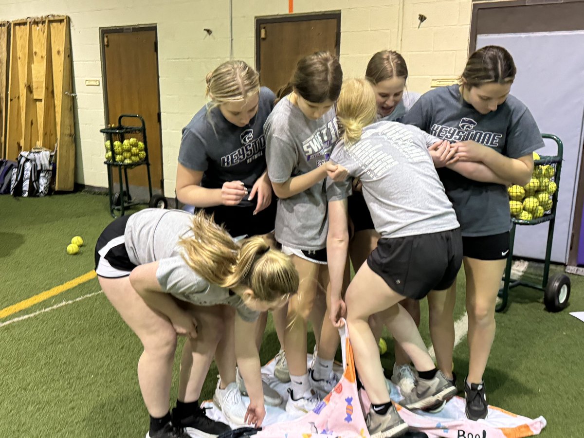 Mrs. Gibson tweet media